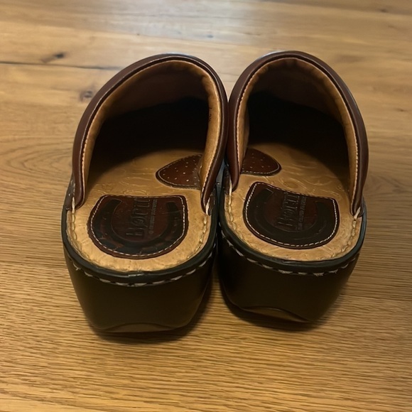 BORN EUC brown slip on miles size 7 - Picture 2 of 4